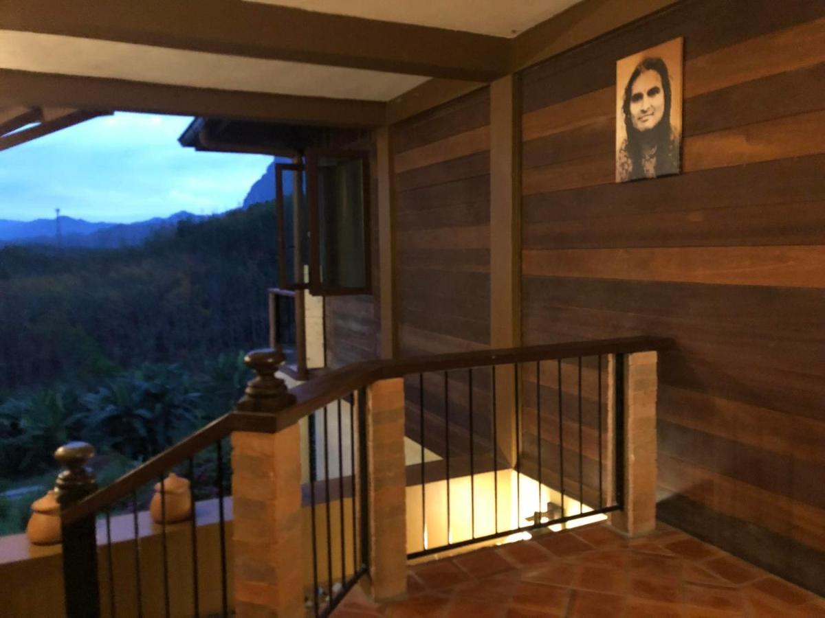 Billion Views Khaosok Homestay Khao Sok National Park 外观 照片