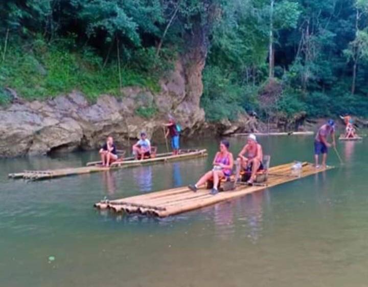 Billion Views Khaosok Homestay Khao Sok National Park 外观 照片